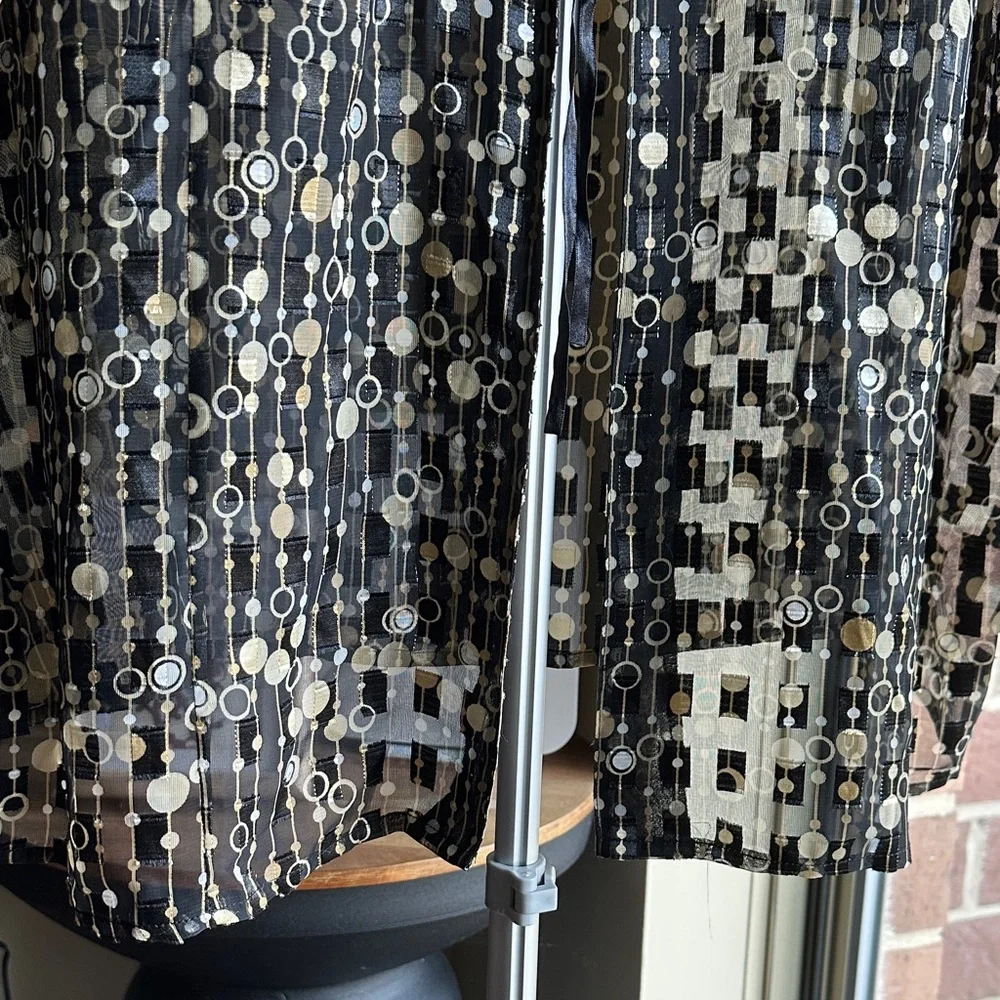 Studio 1940 Black and Gold Patterned Shirt Jacket - Picture 6 of 8